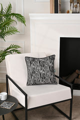 Soyut Zincir Desenli Deri Fitilli Kadife Kırlent Kılıfı 43x43cm