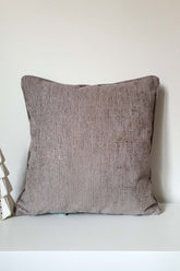 Kahverengi Kadife Simli Dokulu Fitilli Kırlent Kılıfı 43x43cm