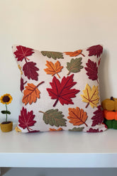 Yaprak Desenli Kırlent Kılıfı 3D Punch Nakış Efekt Dijital Baskılı 43x43cm