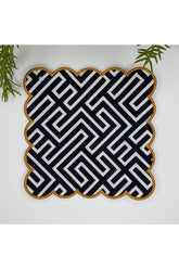 Geometrik Çizgi Desenli Etrafı Nakışlı Dijital Baskılı Kumaş Kokteyl Peçetesi 1 Adet