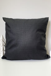 Mat Siyah Suni Timsah Deri Kırlent Kılıfı - 43x43cm