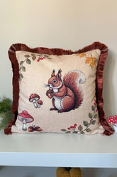 Sincap Tasarımlı Saçaklı Kırlent Kılıfı 3D Punch Nakış Efekt Dijital Baskılı 43x43cm