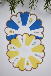 Nostalgia Flower Shaped Decorative Design Embroidered Edge Fabric Cocktail Napkin 2 Pieces