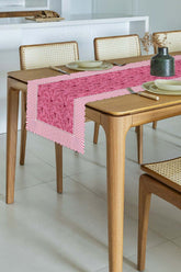 Jolie Flowers Pink Dekoratif Kenar Kuşlar Ve Dallar Tasarımlı Dikişsiz Lazer Kesim Runner - 48x135cm