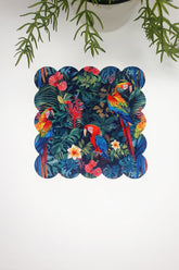 Tropikal Papağanlar ve Orman Desenli Lazer Kesim Kumaş Kokteyl Peçetesi 1 Adet