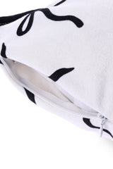 Siyah Kurdele Tasarımlı Fitilli Kadife Kırlent Kılıfı - 43x43cm