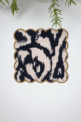 Fırça Desenli Bej Siyah Kontrast Dekoratif Nakış Kenar Kokteyl Peçetesi 1 Adet