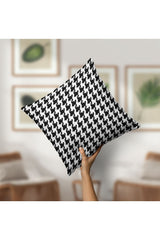 Digitally Printed Houndstooth Patterned Cushion Cover