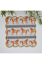Dekoratif Çizgili ve Atlar Tasarım Nakış Kenar Kumaş Kokteyl Peçetesi 1 Adet