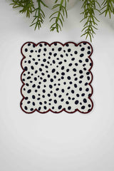 Siyah Benekli Nakış Kenar Kumaş Kokteyl Peçetesi 1 Adet