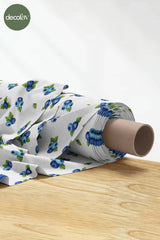 3D Nakış Efektli Dijital Baskılı Yaban Mersini Desenli Kumaş