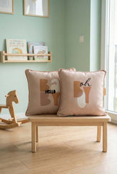 Hello Baby – İkili Set Petek Dokulu İç Dolgulu Çocuk Kırlentleri (32x32 cm)