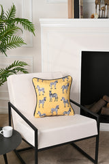 Zebra Tasarımlı Deri Fitilli Sarı Kırlent Kılıfı 43x43cm
