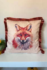 Tilki Tasarımlı Saçaklı Kırlent Kılıfı 3D Punch Nakış Efekt Dijital Baskılı 43x43cm