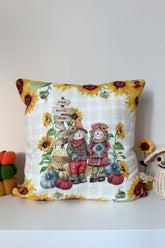 Ayçiçekli Çiftçi Korkuluklar – Sonbahar Dostları Kırlent Kılıfı Dijital Baskılı 43x43cm