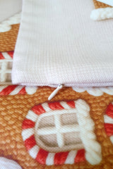 Tatlı Kış Evi Zencefilli Kurabiye Kırlent Kılıfı - 43x43cm