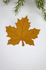 Yaprak Form Nakışlı Sarı Kumaş Kokteyl Peçetesi 1 Adet