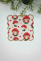 3D Mantar Baskılı Altın Nakış Kenarlı Kokteyl Peçetesi 1 Adet