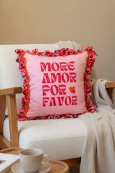 More Amor Por Favor Sweet Chili Pembe Fırfırlı Kırlent Kılıfı 1 Adet