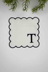 T Harfi Siyah Nakışlı Monogram Patch Kumaş Kokteyl Peçetesi 1 Adet - Decofav | Kırlent, Sofra Tekstili, Kumaş