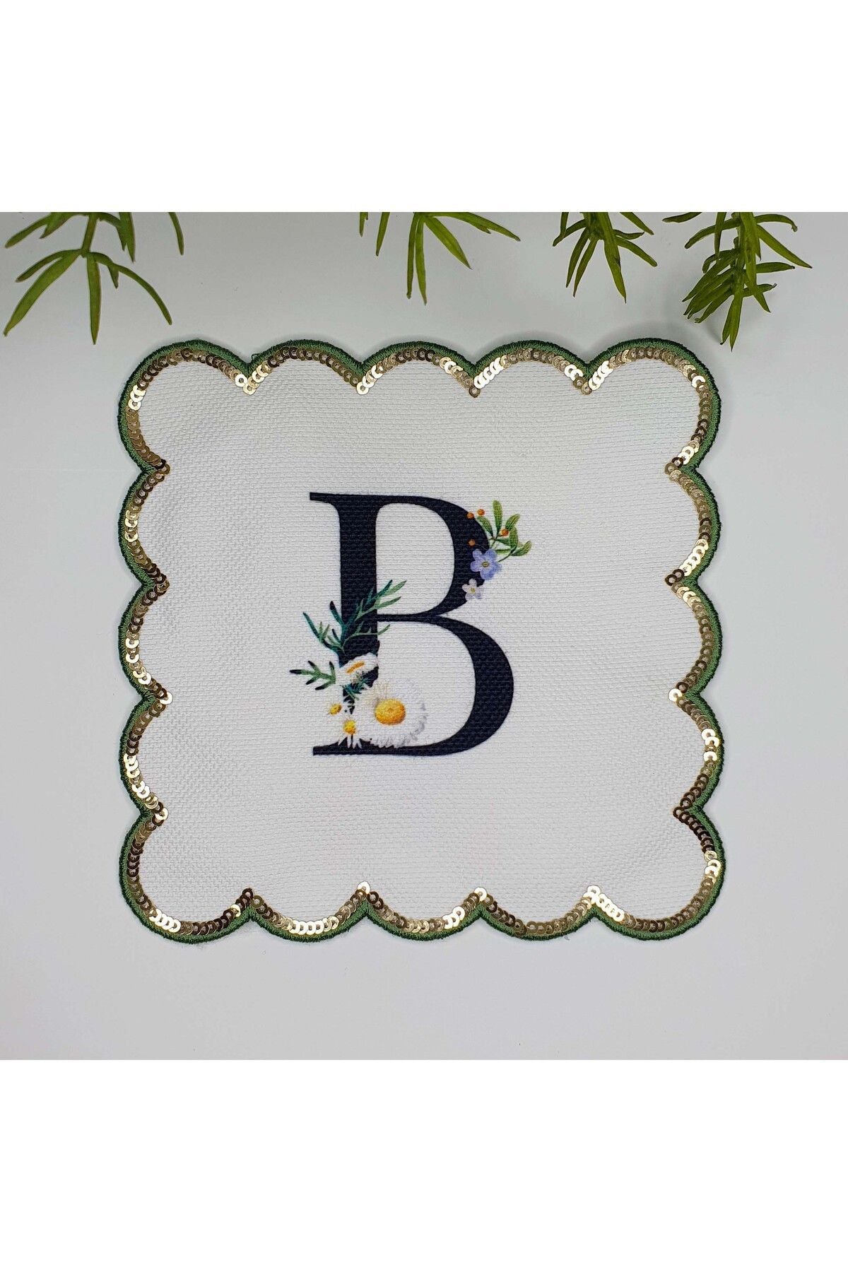 B Harfi Baskılı Kişiye Özel Pul İşlemeli Monogramlı Nakış Kenar Pullu Kokteyl Peçetesi 1 Adet