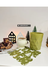 Yeşil Zemin Yılbaşı Geyik Silüet Desenli Yıkanabilir Kumaş Kokteyl Peçetesi 1 Adet