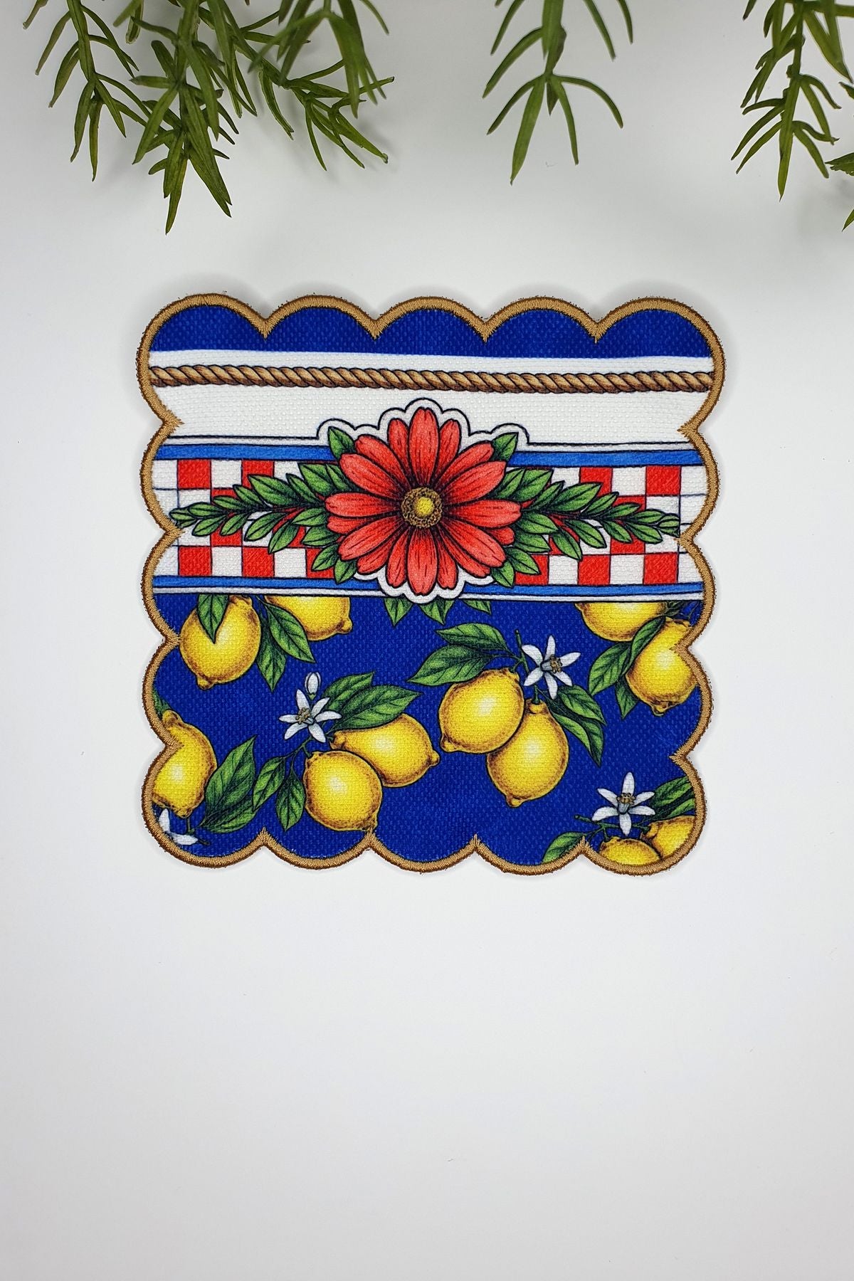 Felicita Limon ve Çizgi Tasarımlı Nakış Kenar Kumaş Kokteyl Peçetesi 1 Adet