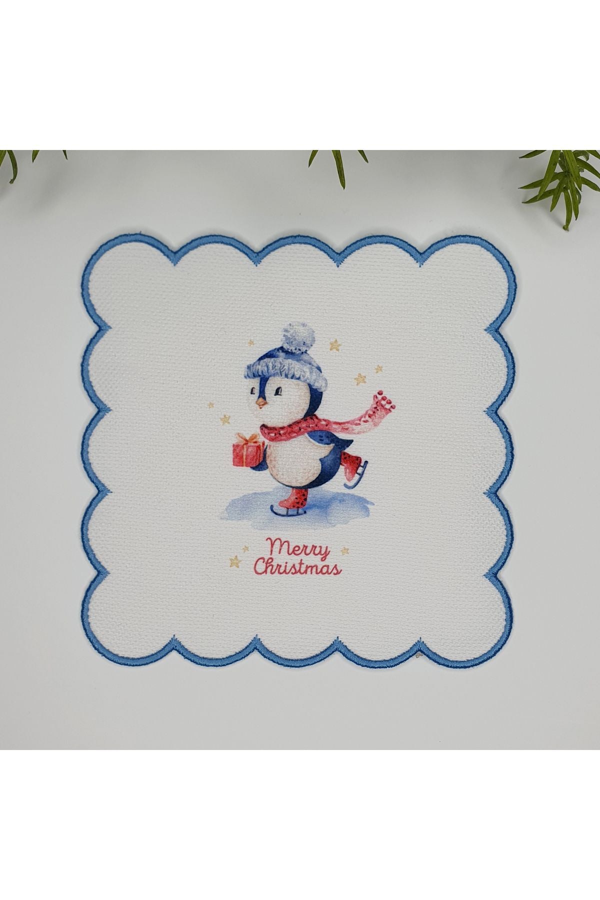 Merry Christmas Sloganlı Şirin Penguen Desenli Nakış Kenar Kokteyl Peçetesi 1 Adet