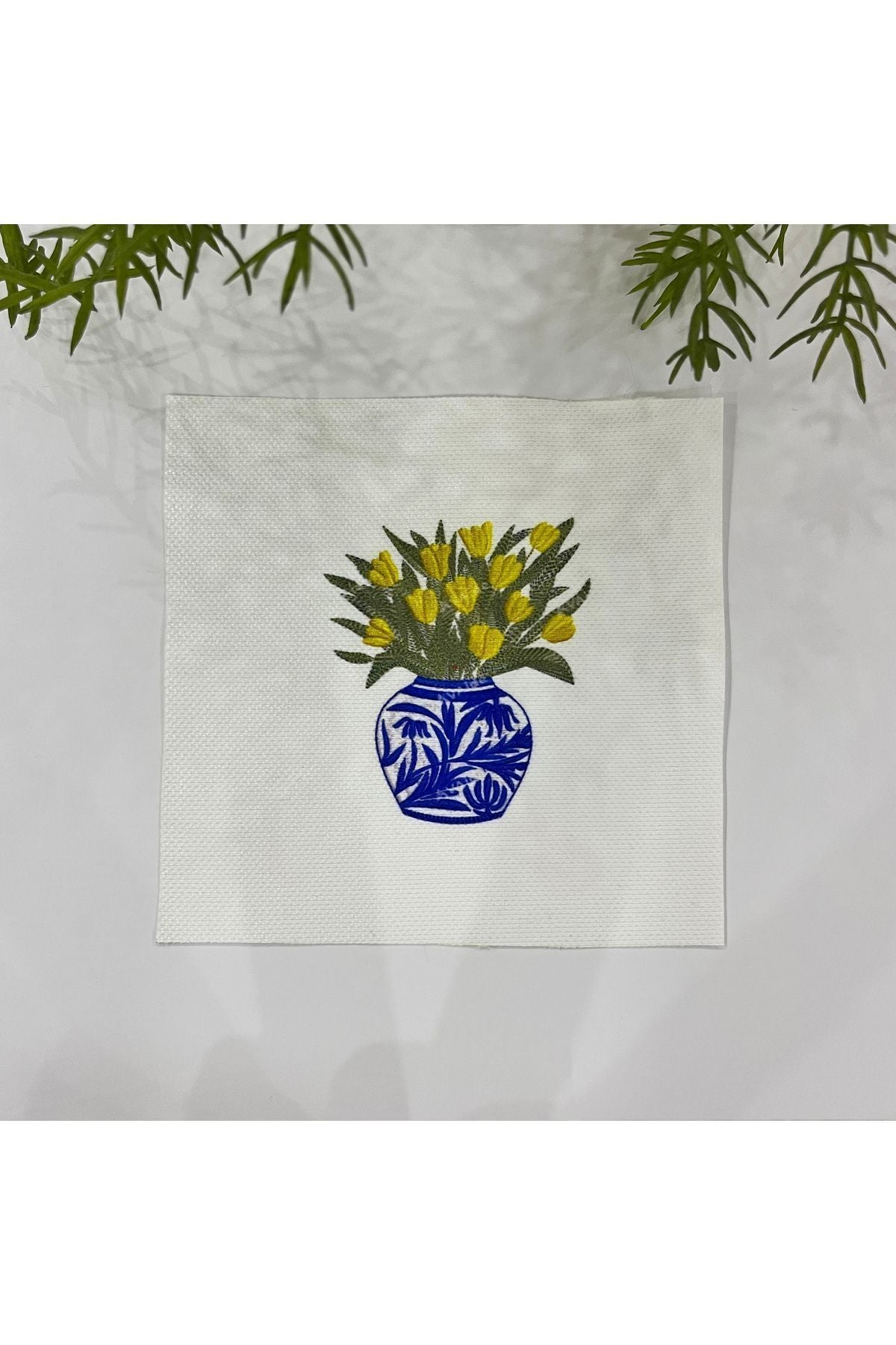 Sarı Lale Vazolu Kumaş Kokteyl Peçetesi Yıkanabilir Lazer Kesimli