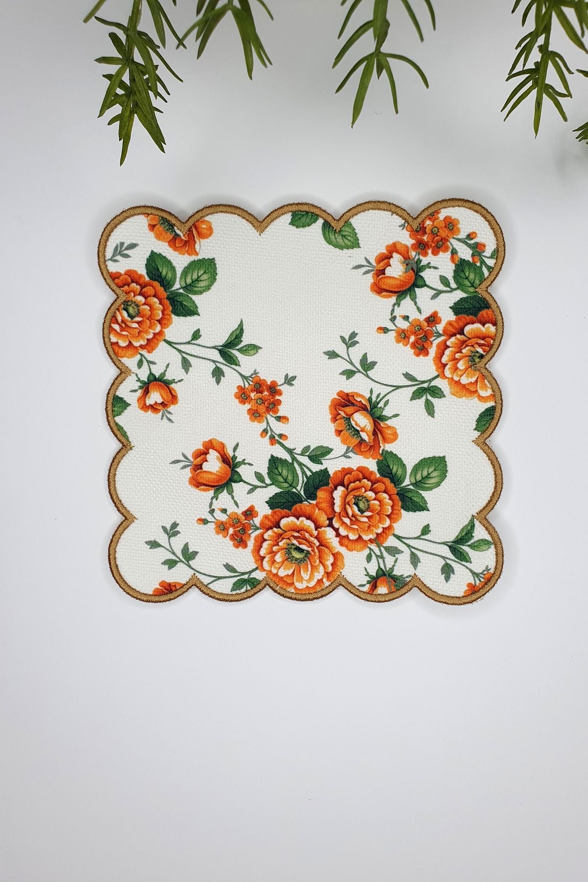 3'lü Flora Çiçek Desenli Nakış Kenar Kumaş Kokteyl Peçeteleri