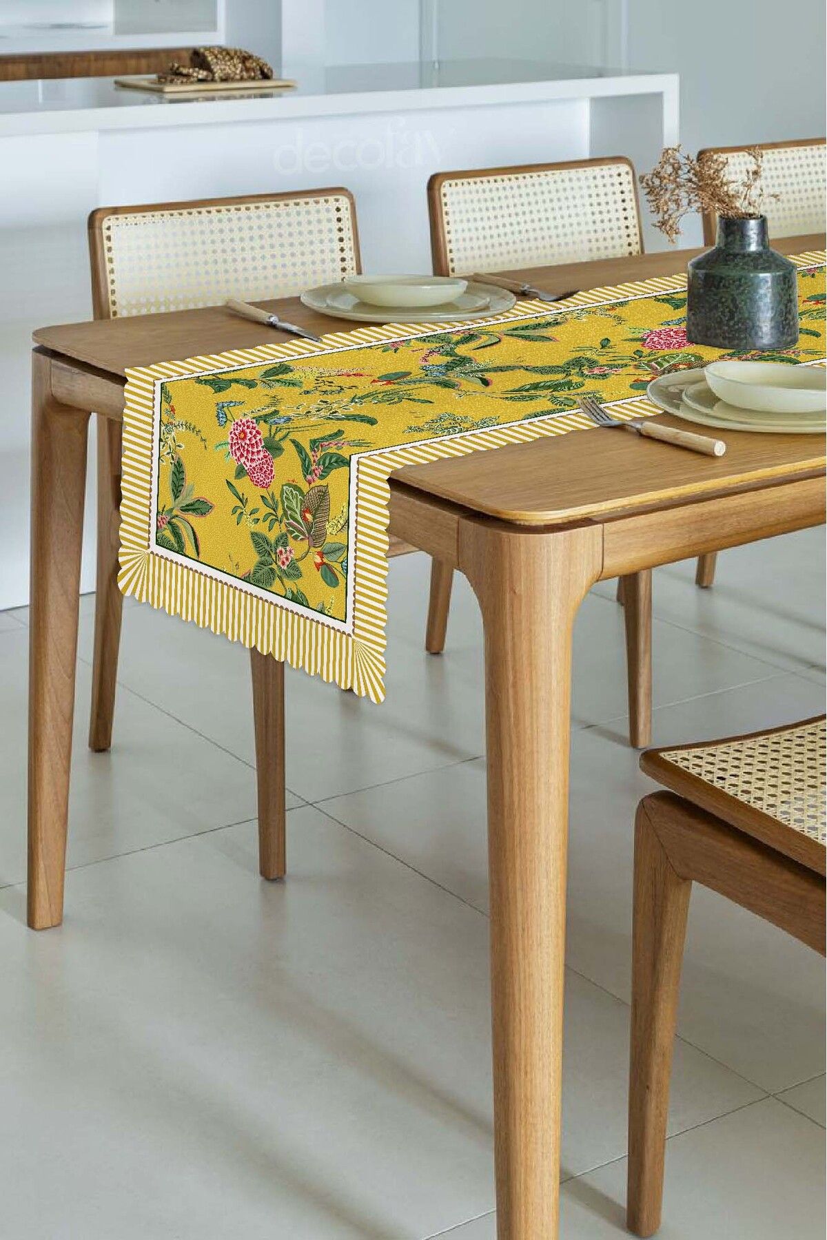 Sarı Zemin Botanik Çiçekler Tasarımlı Lazer Kesim Runner 48x135cm