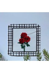 Kırmızı Gül Buketi Ekose Desenli Dijital Baskılı, Kenarı Lazer Kesim Dekoratif Kokteyl Peçeteleri