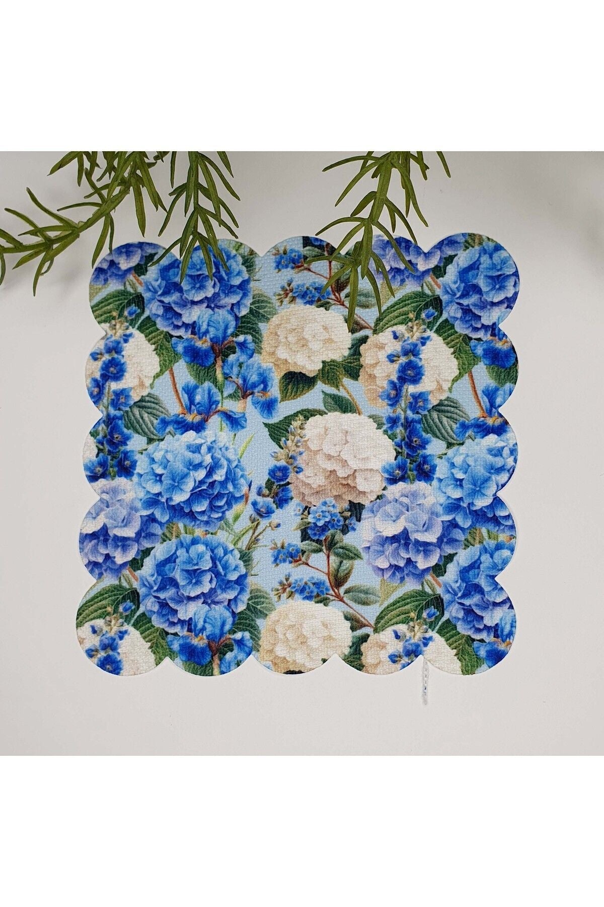 Blue and White Hydrangea Flower Patterned Laser Cut Fabric Cocktail Napkin 1 Piece