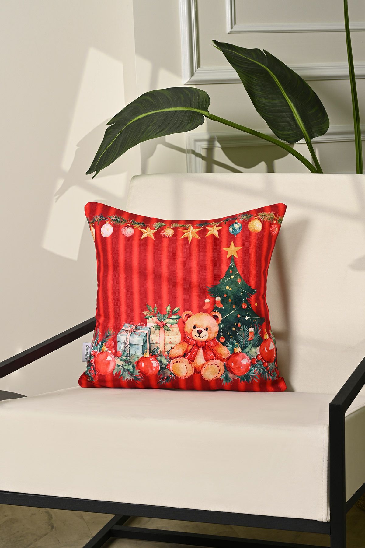Kırmızı Şeritli Teddy Ayıcık Desenli Yılbaşı Kırlent Kılıfı