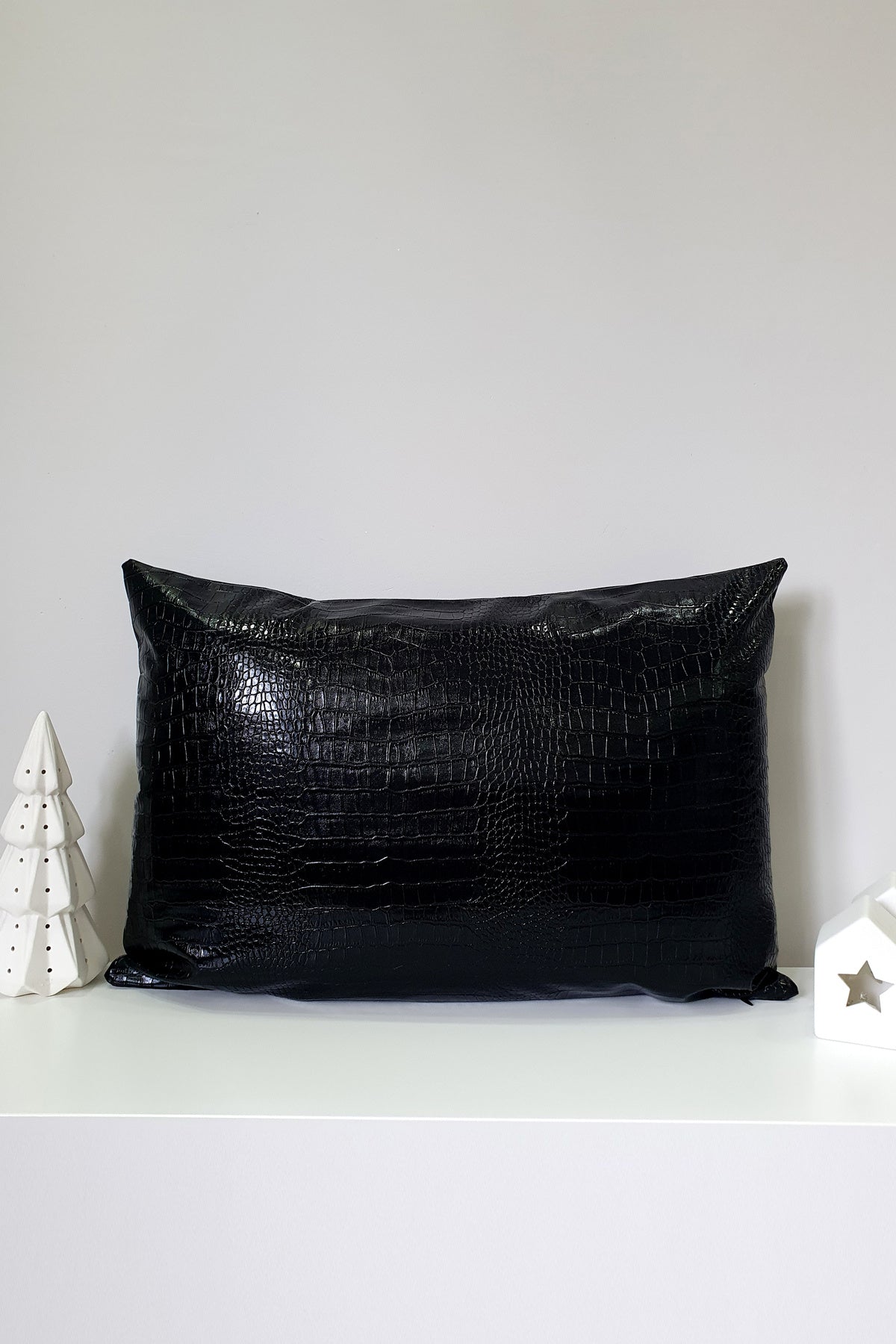 Siyah Suni Timsah Deri Bel Yastığı Kılıfı - 50x38cm