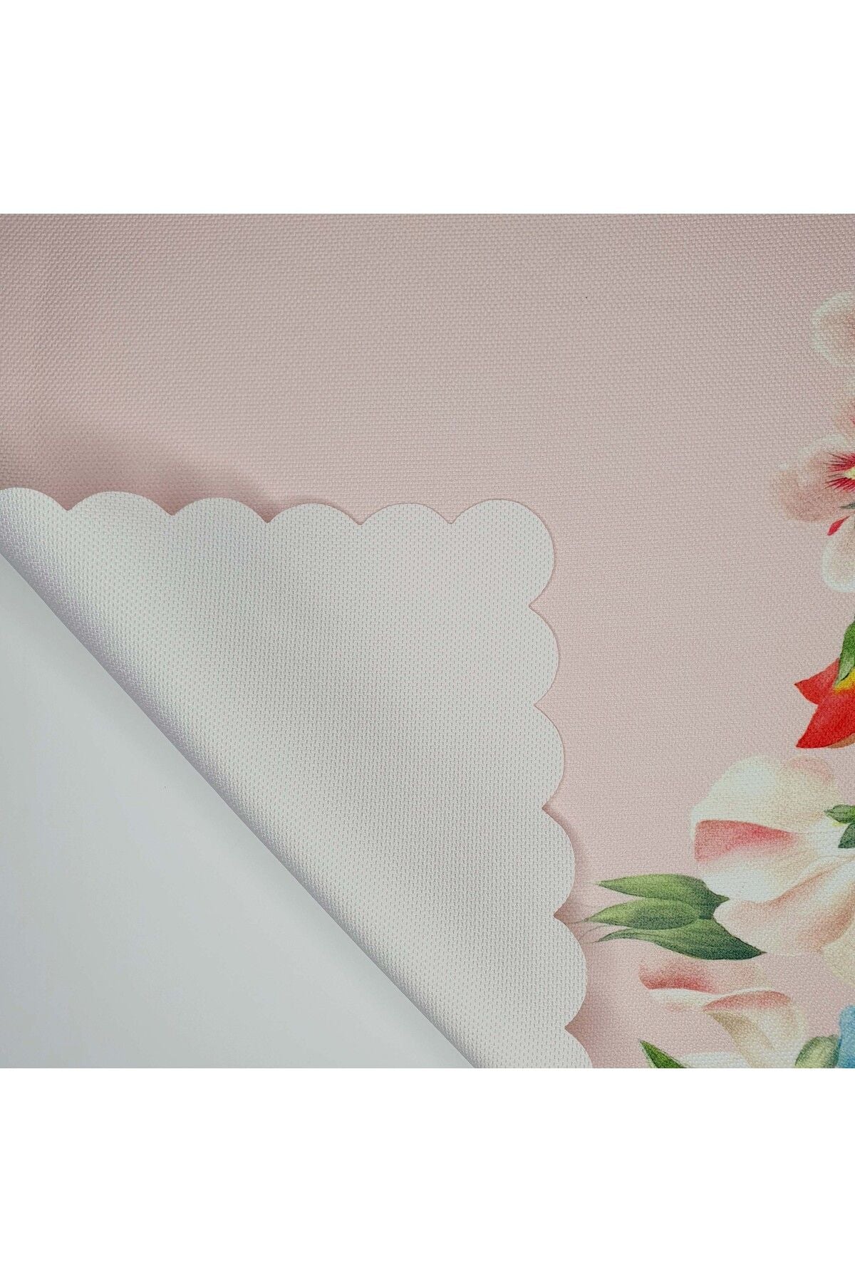 Pastel Pembe Zemin Nazik Çiçekler Tasarımlı Lazer Kesim Kumaş Fırın Örtüsü