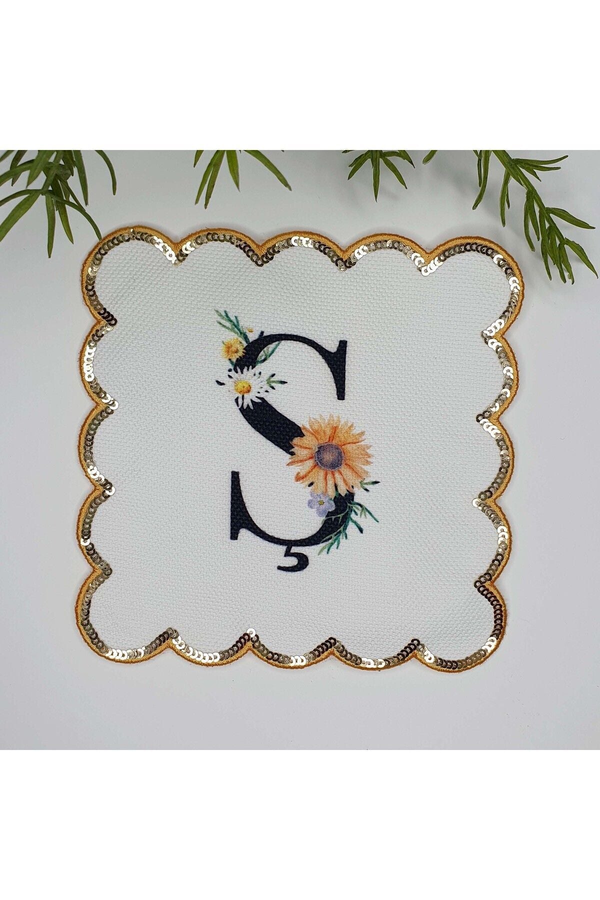 Ş Harfi Baskılı Kişiye Özel Pul İşlemeli Monogramlı Nakış Kenar Pullu Kokteyl Peçetesi 1 Adet