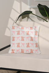 Baby Pink Ayıcık ve Kurdele Desenli Çocuk Odası Kırlent Kılıfı – 43x43cm