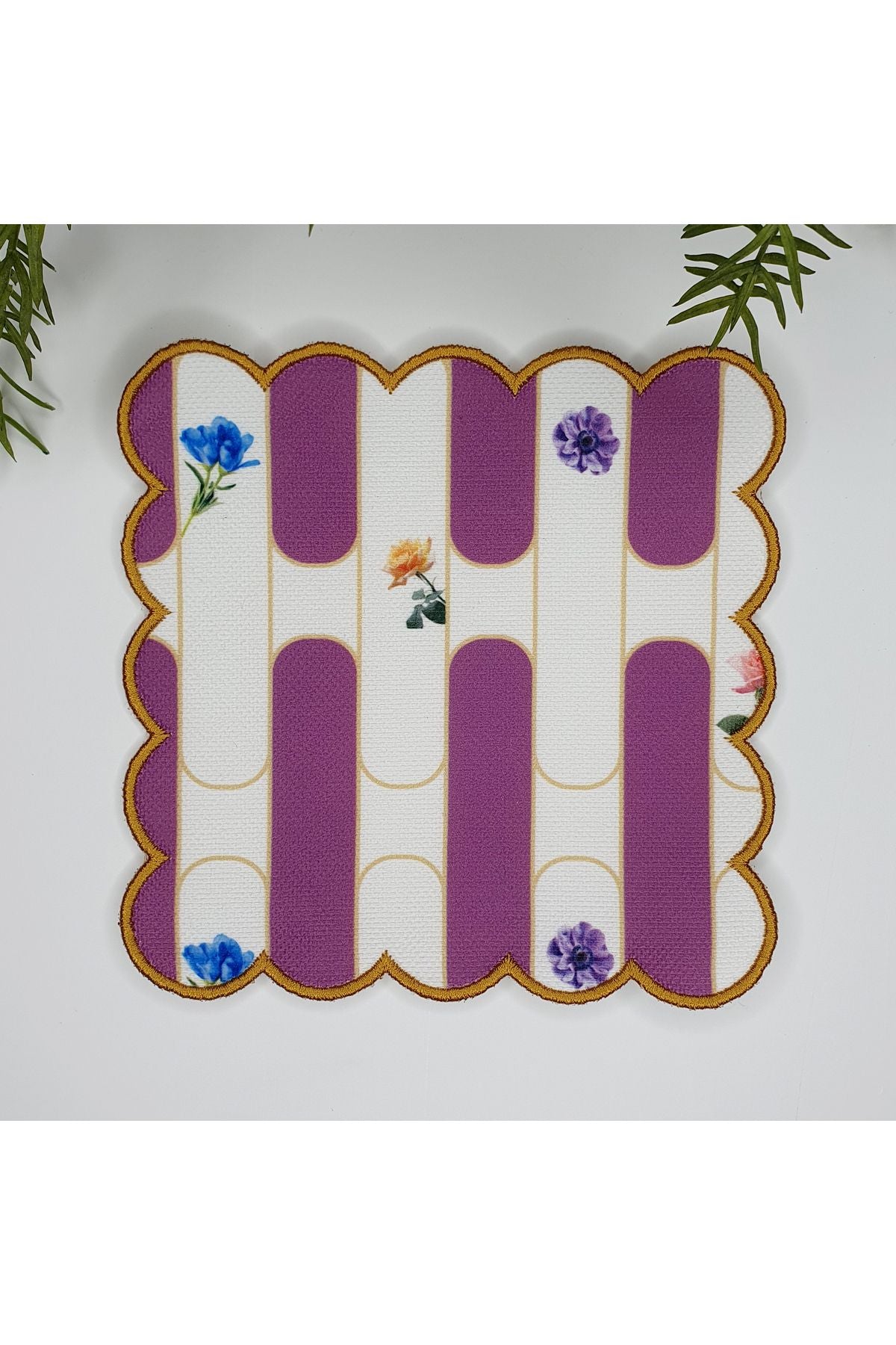 Geometrik Mor Şerit Desenli Etrafı Nakışlı Kumaş Kokteyl Peçetesi 1 Adet