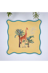 Sarı Zemin Zürafa ve Tropikal Ağaç Tasarımlı Nakış Kenar Kokteyl Peçetesi 1 Adet