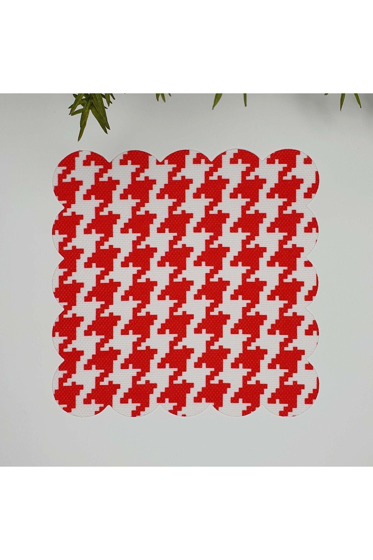 Kırmızı Kazayağı Desenli Lazer Kesim Kumaş Kokteyl Peçetesi 1 Adet