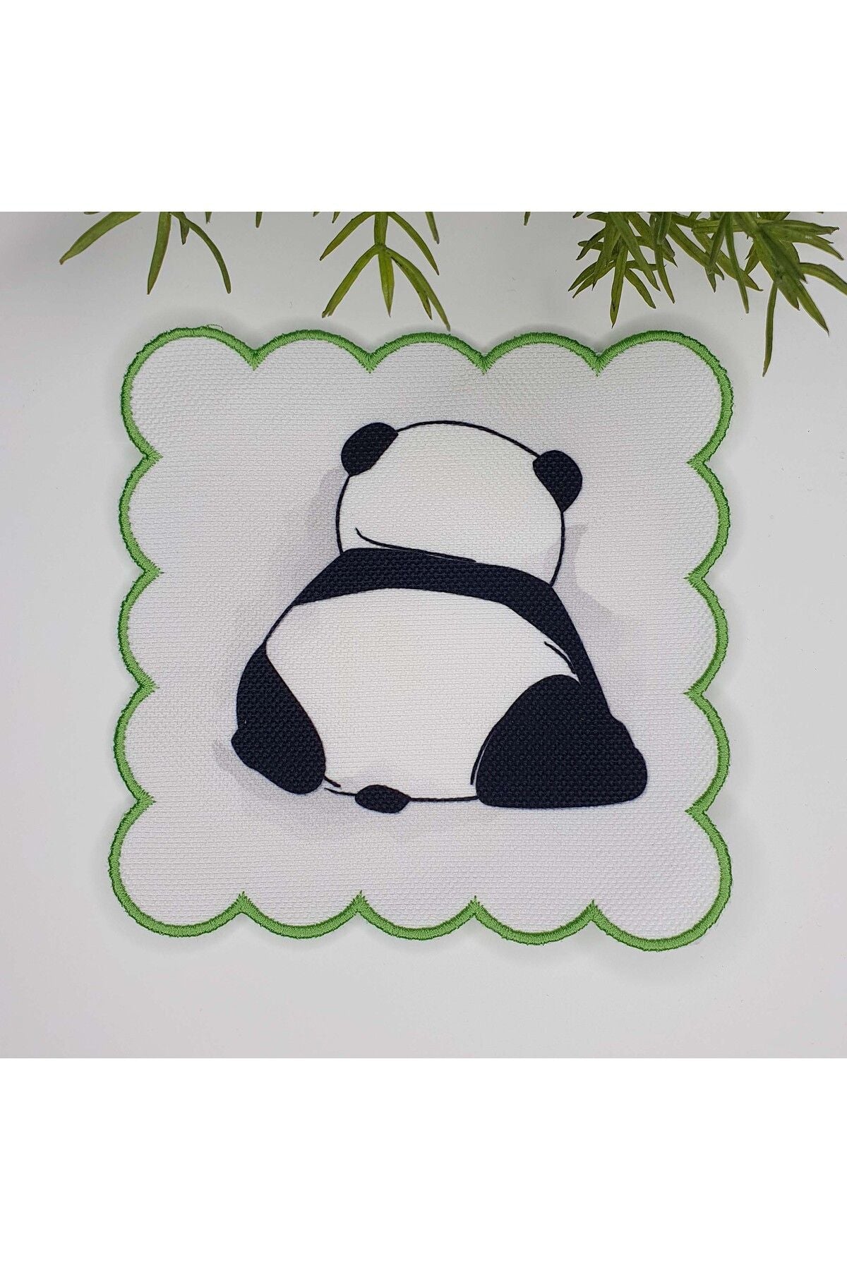 Küskün Panda Tasarımlı Nakış Kenar Kokteyl Peçetesi 1 Adet