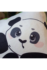 Oyuncu ve Utangaç Panda Desenli Bambu Fitilli Kadife Kırlent Kılıfı