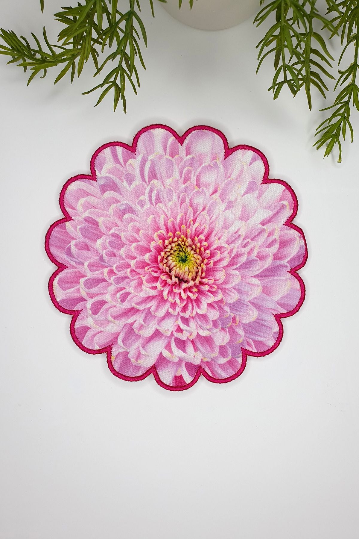Pembe Kasımpatı Tasarım Nakış Kenar Kumaş Kokteyl Peçetesi 1 Adet
