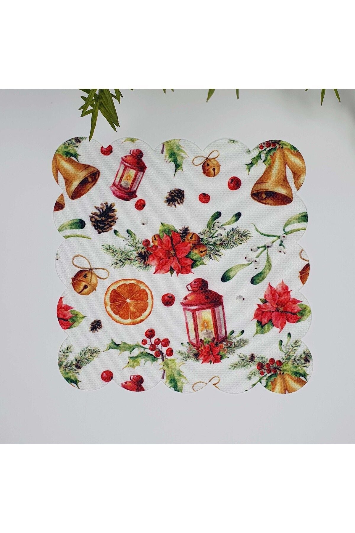 Yılbaşı Çiçekleri Kokinalar ve Obje Tasarımlı Lazer Kesim Kumaş Kokteyl Peçetesi 1 Adet