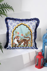 Otantik Bengal Kaplanı Tasarımlı Saçaklı Kadife Kırlent Kılıfı - 43x43cm