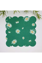 Yeşil Zemin Papatya Desenli Yıkanabilir Kumaş Kokteyl Peçetesi 1 Adet