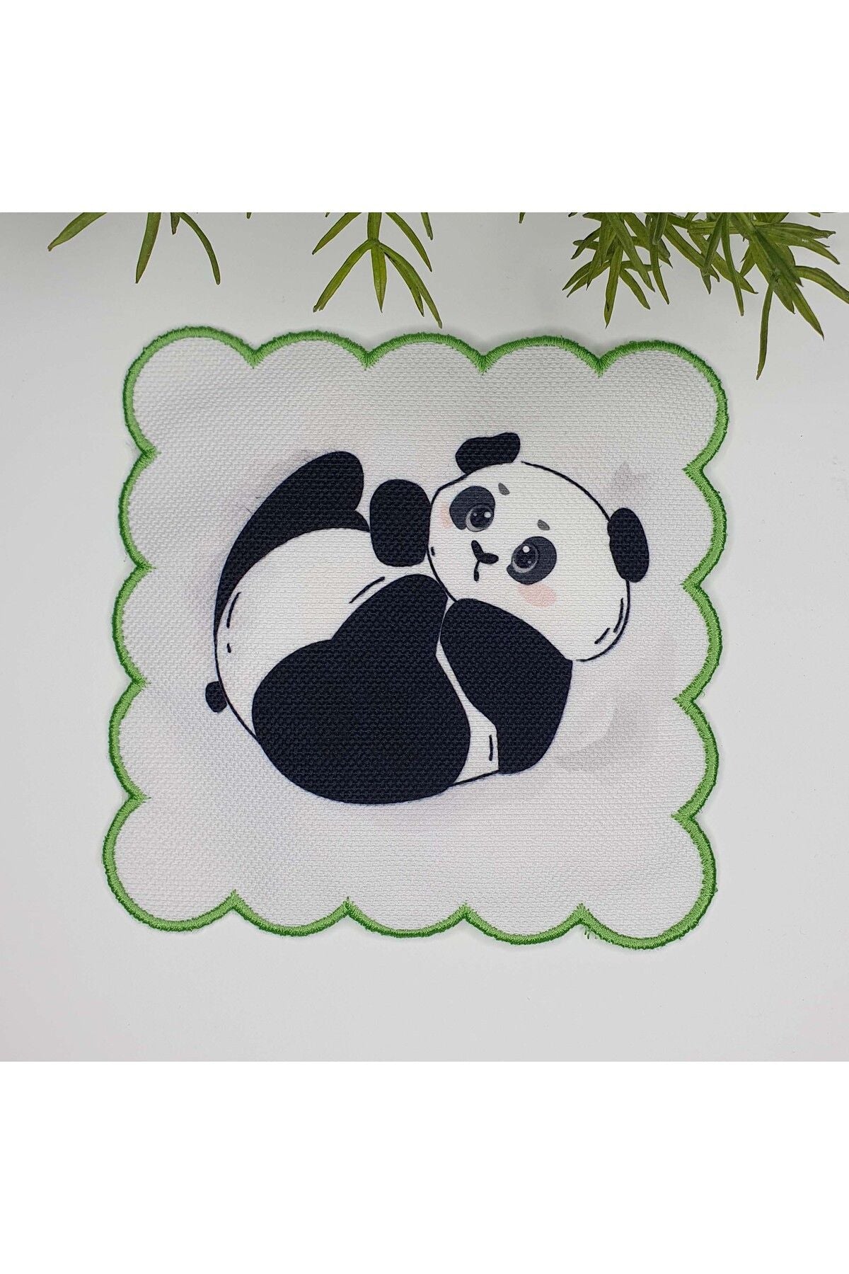 Oyuncu Panda Tasarımlı Nakış Kenar Kokteyl Peçetesi 1 Adet