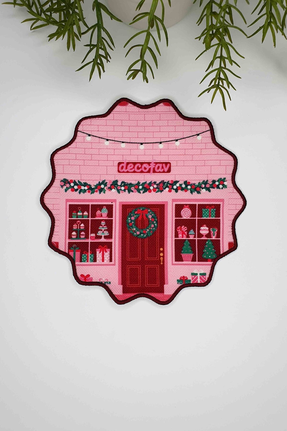 Pembe Yılbaşı Dükkan Tasarımlı Nakış Kenar Kumaş Kokteyl Peçetesi 1 Adet