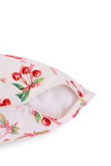 Cherry Crush Romantik Kiraz Desenli Kırlent Kılıfı – 43x43cm